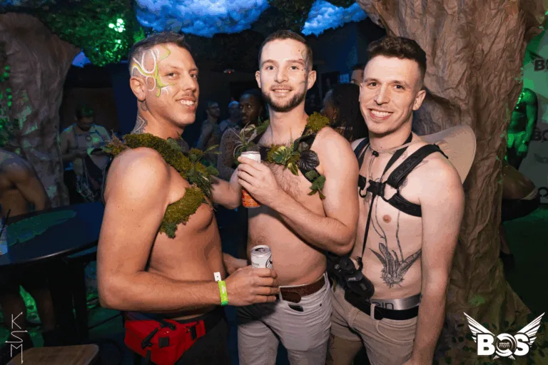 Welcome to the Jungle photo