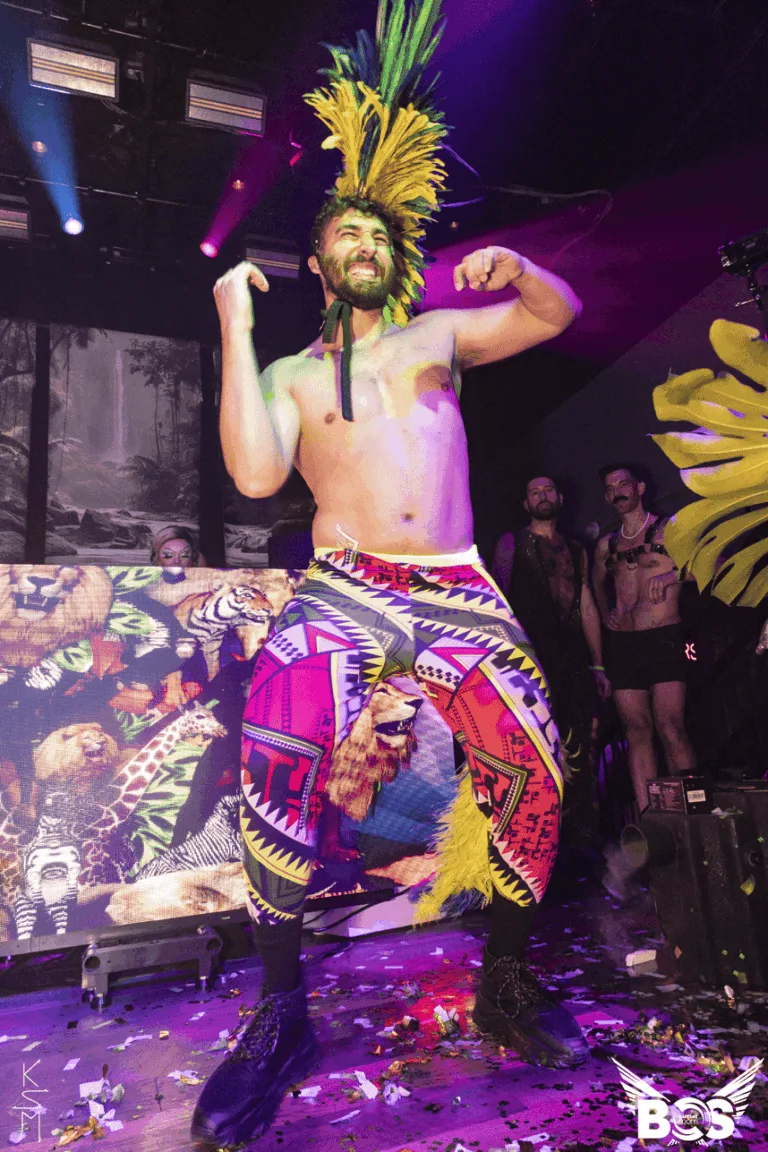 Welcome to the Jungle photo