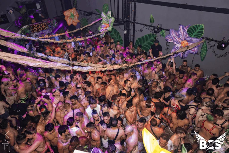 Welcome to the Jungle photo