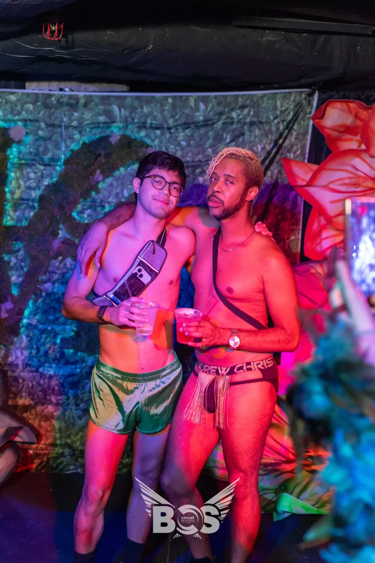 Welcome to the Jungle photo