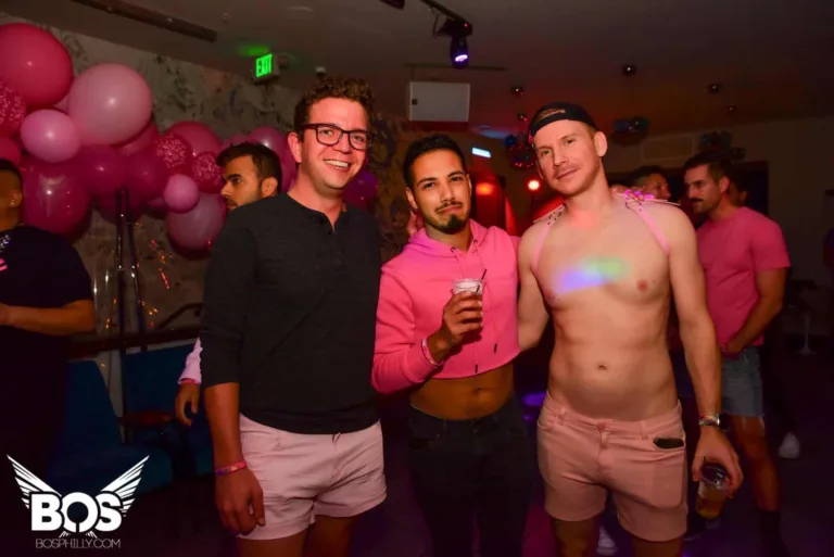 PINKLUST photo